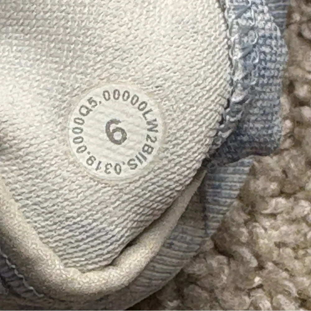 Lululemon Ebb to Train Bra *Wash